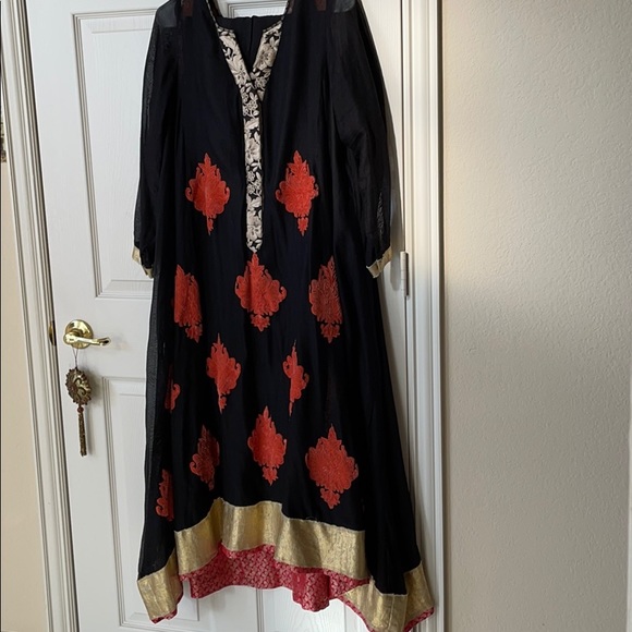 Pakistani and Indian desi outfit - Picture 10 of 12